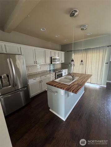 5307 Military Road E Tacoma WA 98446