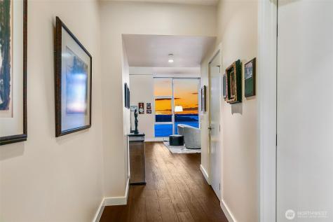 909 5TH Seattle WA 98164