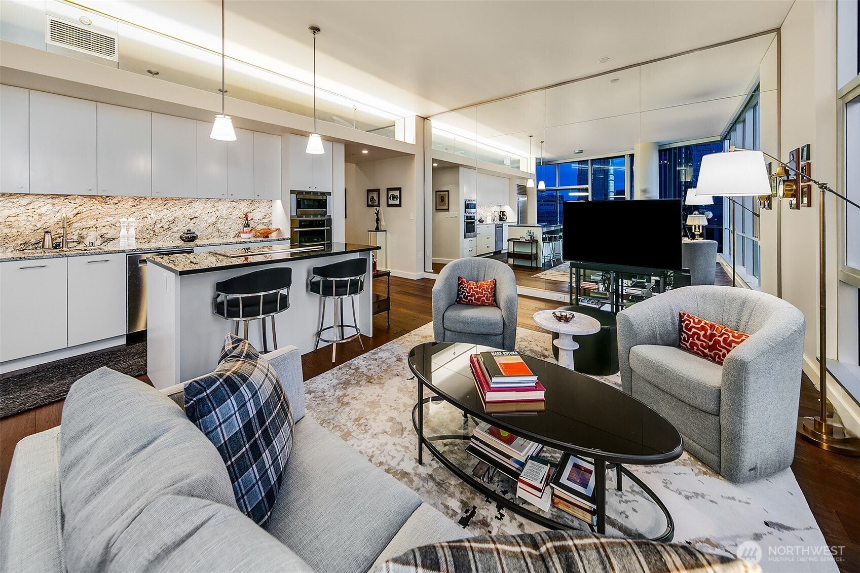 909 5th Avenue Seattle WA 98164