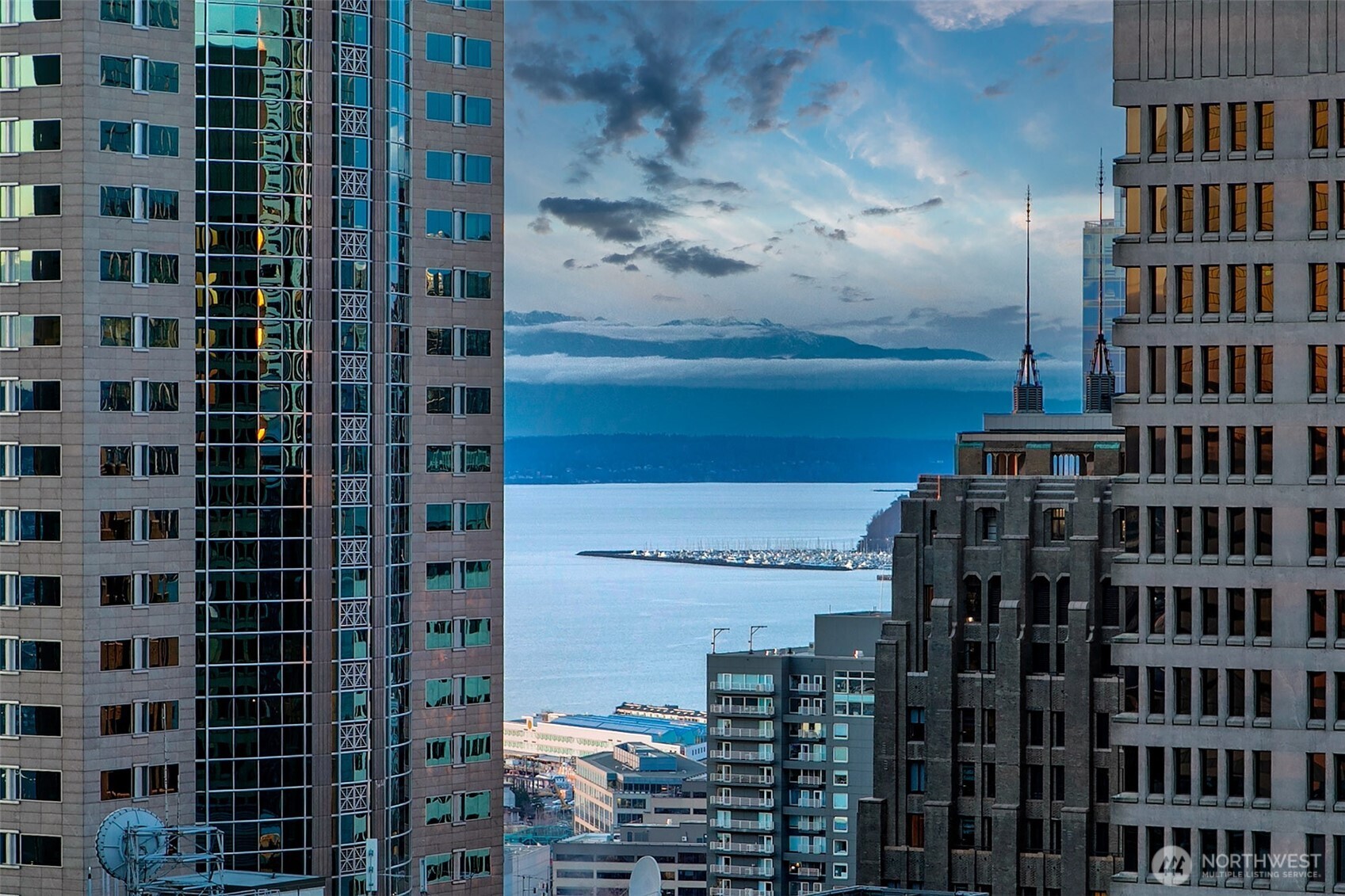 909 5th Avenue Seattle WA 98164