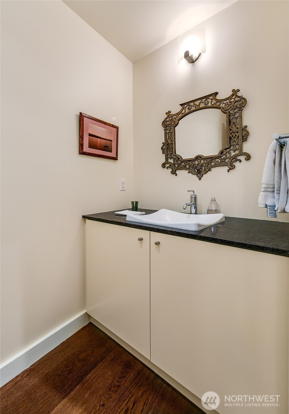 909 5th Avenue Seattle WA 98164