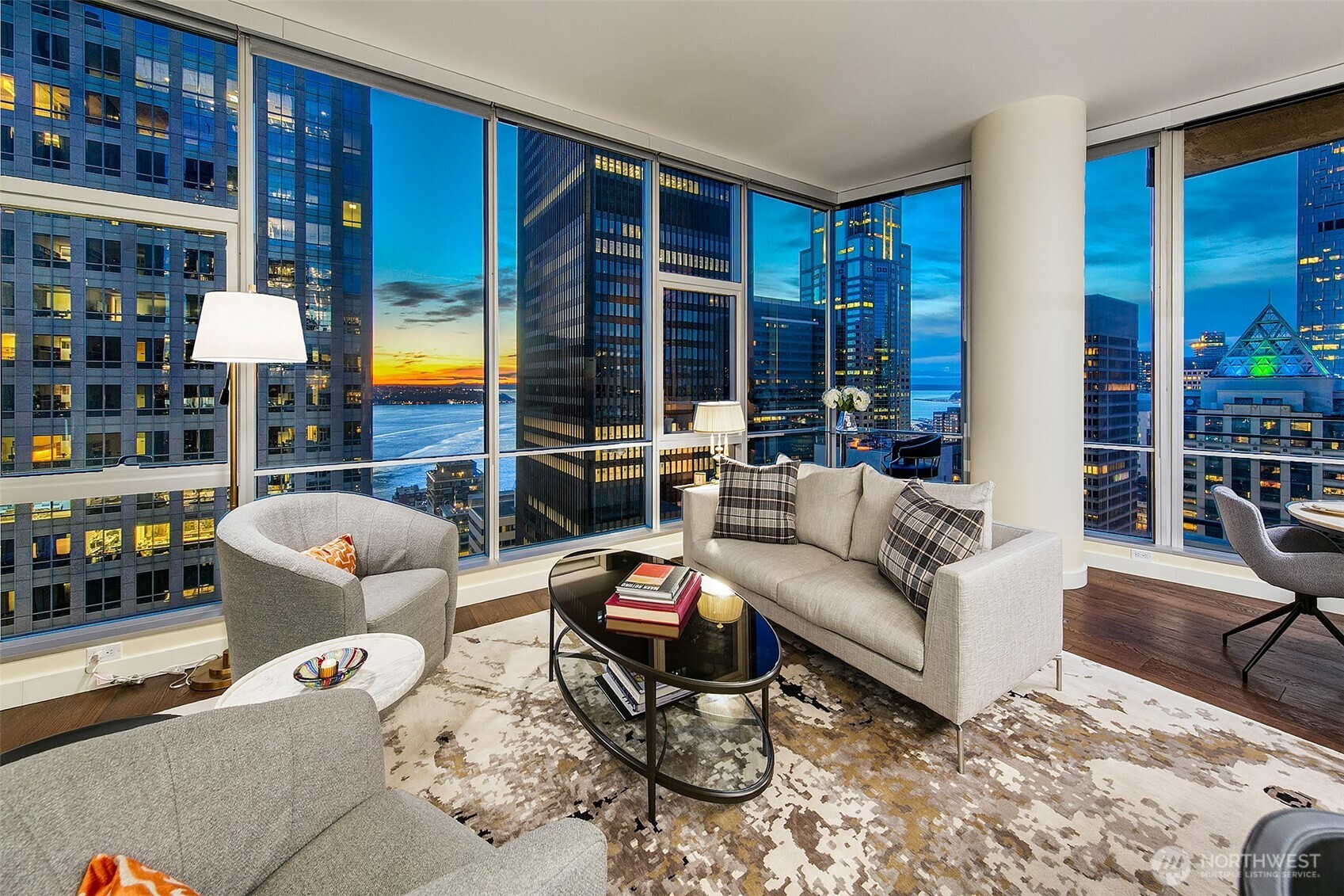 909 5th Avenue Seattle WA 98164