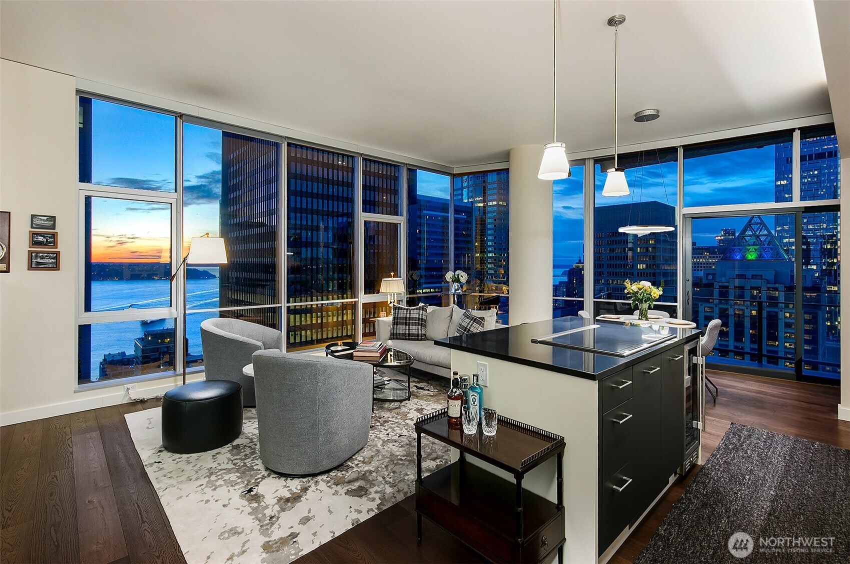 909 5th Avenue Seattle WA 98164