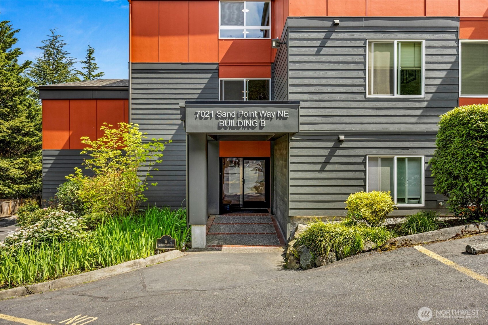 7001 Sand Point Way NE Seattle WA 98115