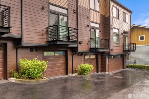 2041 NW Talus Drive Issaquah WA 98027