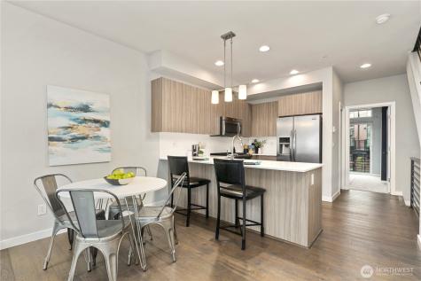 2041 NW Talus Drive Issaquah WA 98027