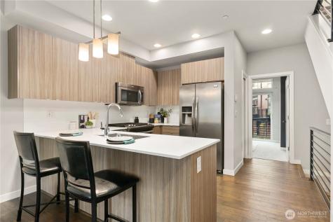 2041 NW Talus Drive Issaquah WA 98027