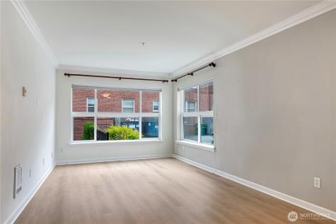 621 5th Ave N Seattle WA 98109