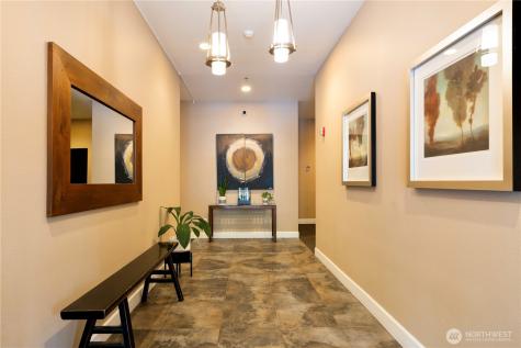 621 5th Ave N Seattle WA 98109