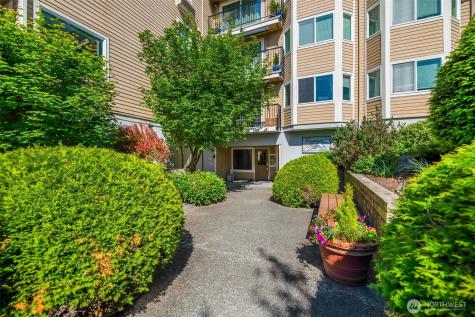 6910 SW California Avenue Seattle WA 98136
