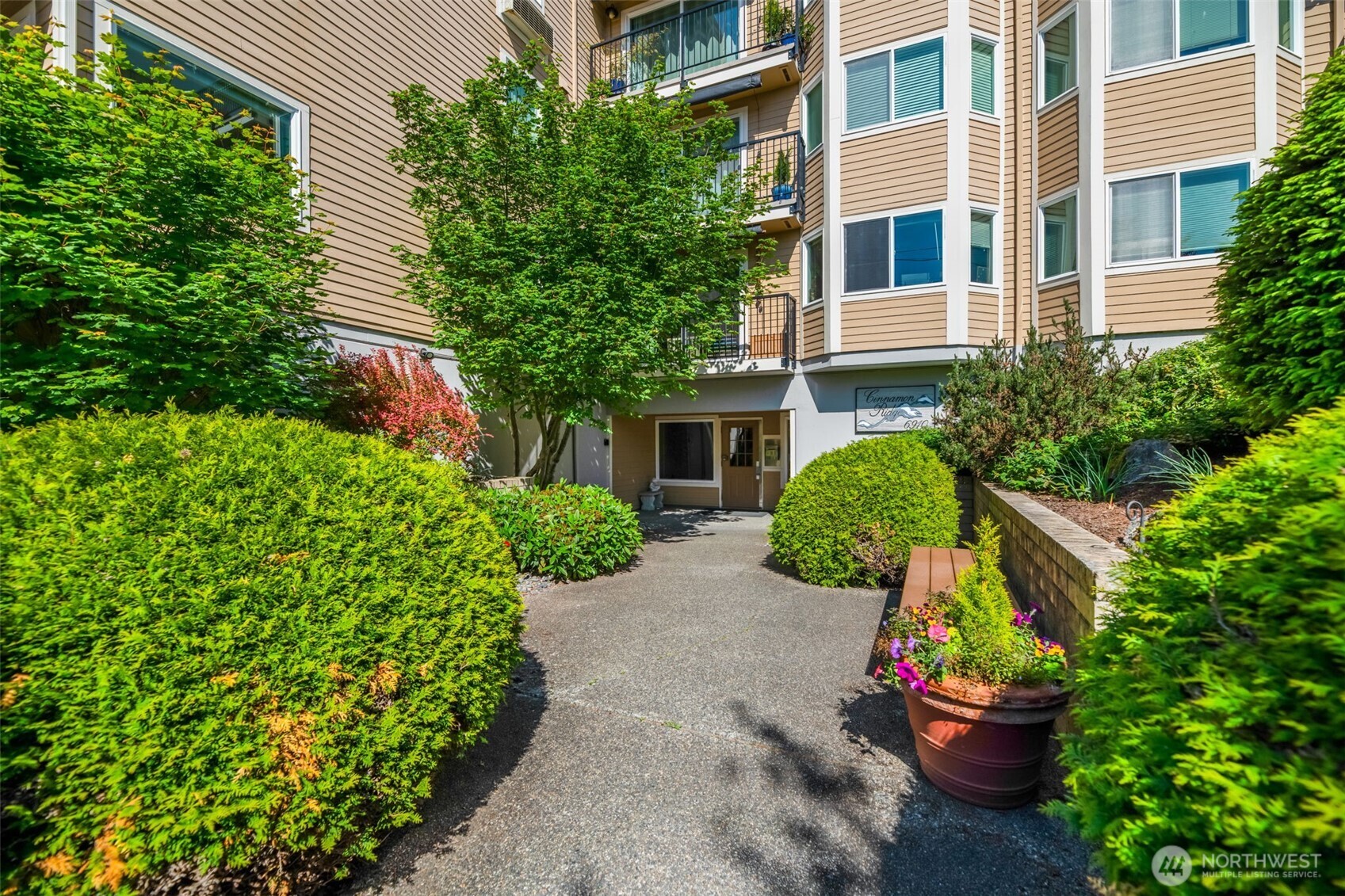 6910 SW California Avenue Seattle WA 98136
