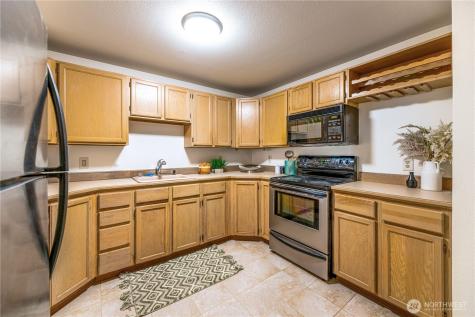 6910 SW California Avenue Seattle WA 98136