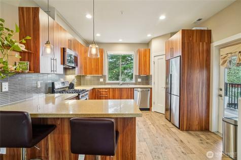 301 S 47th Street Renton WA 98055