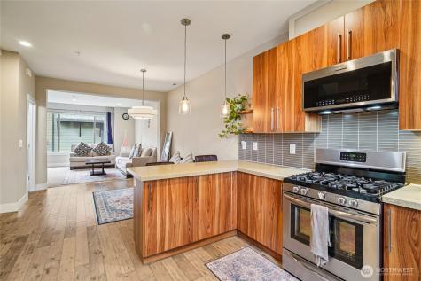 301 S 47th Street Renton WA 98055