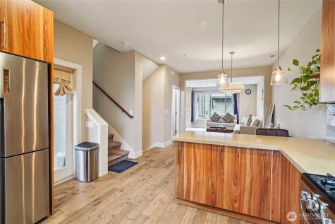 301 S 47th Street Renton WA 98055
