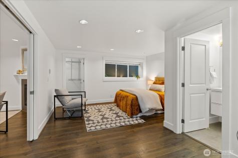 22910 90th Avenue W Edmonds WA 98026
