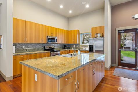 22910 90th Avenue W Edmonds WA 98026