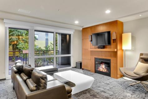 76 Cedar Street Seattle WA 98121