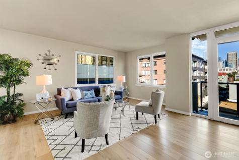 76 Cedar Street Seattle WA 98121