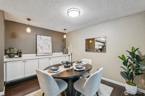 2500 W Manor Place Seattle WA 98199