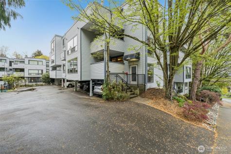 2500 W Manor Place Seattle WA 98199