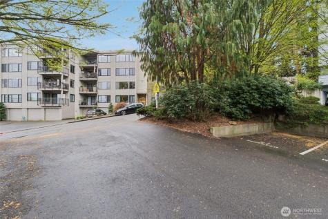 2500 W Manor Place Seattle WA 98199