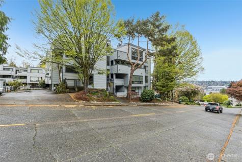2500 W Manor Place Seattle WA 98199