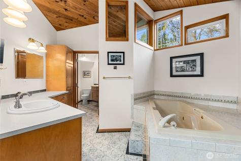 2347 48th Avenue SW Tumwater WA 98512