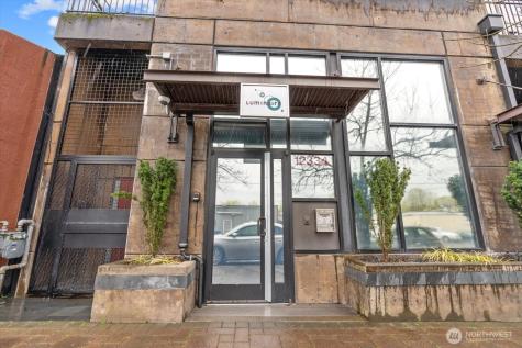 12334 31st Avenue NE Seattle WA 98125