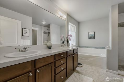 18705 101st Avenue NE Bothell WA 98011