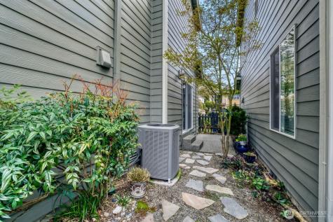 18705 101st Avenue NE Bothell WA 98011