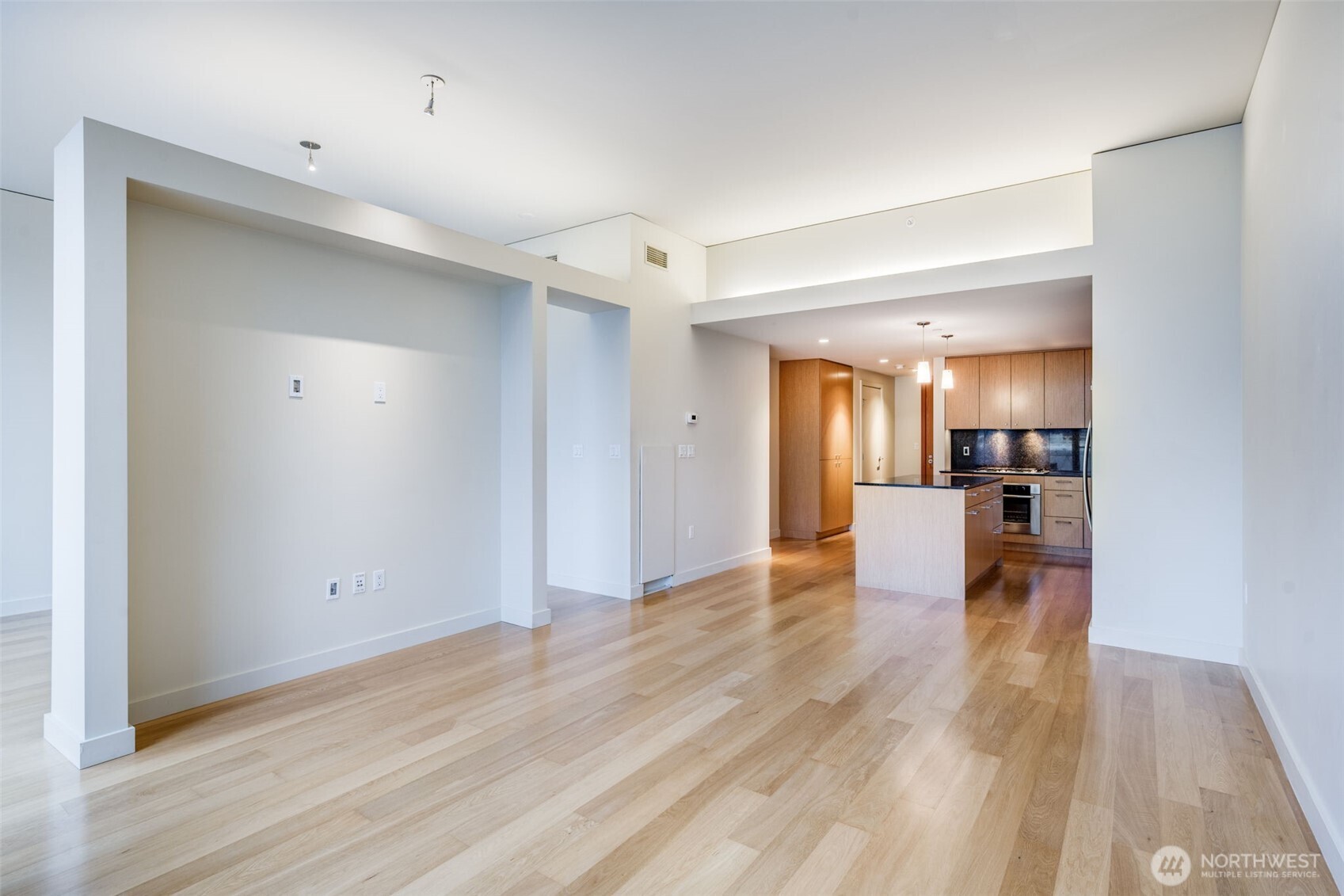 909 5th Avenue Seattle WA 98164
