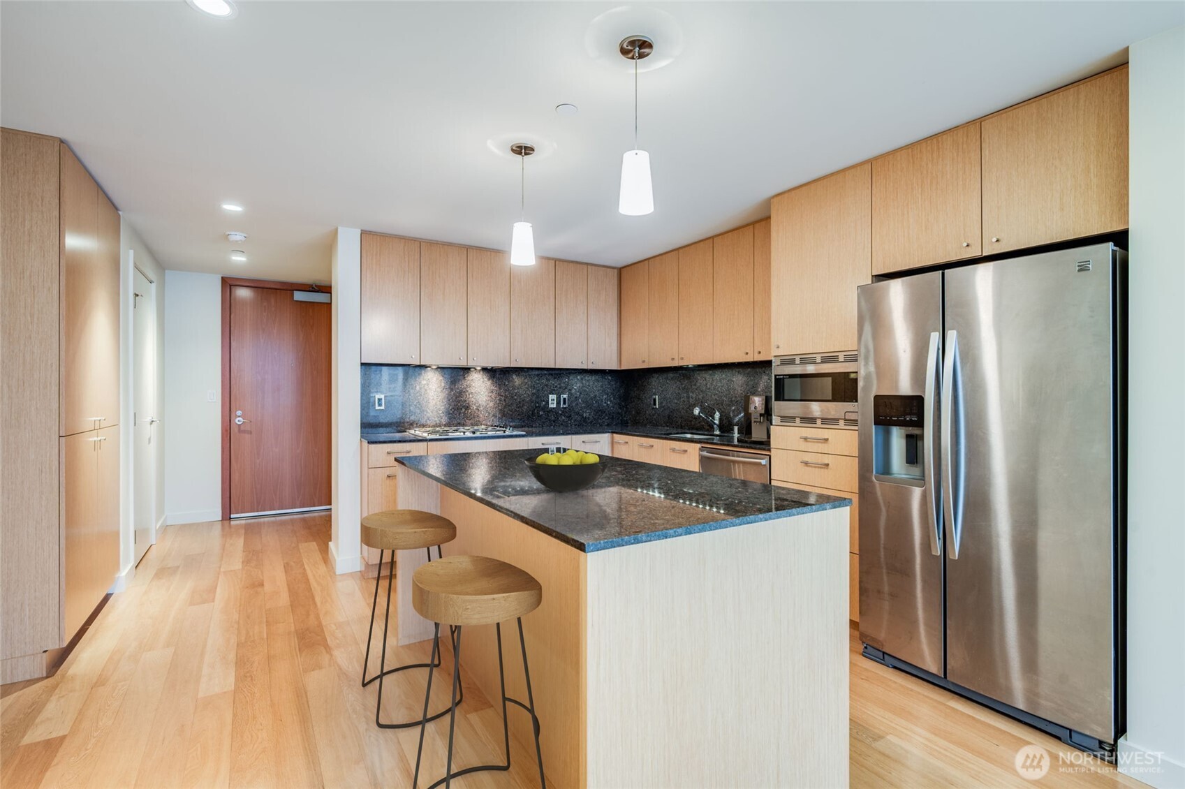 909 5th Avenue Seattle WA 98164