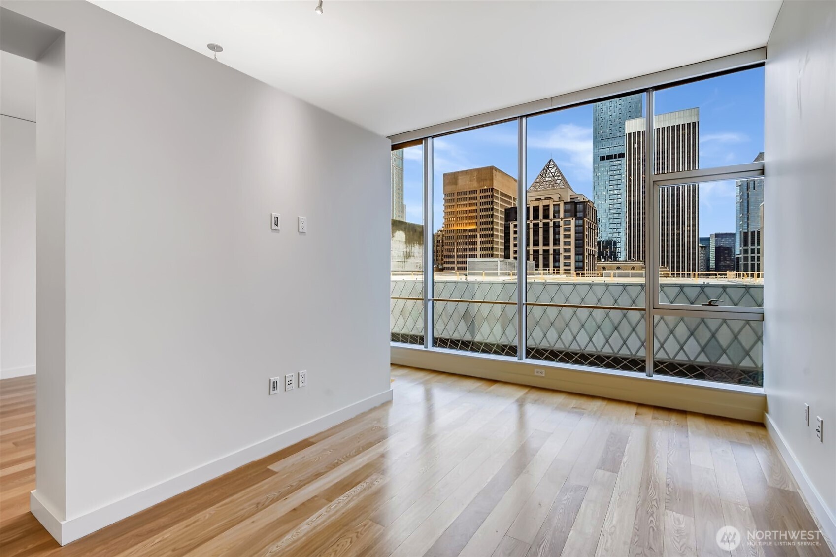 909 5th Avenue Seattle WA 98164