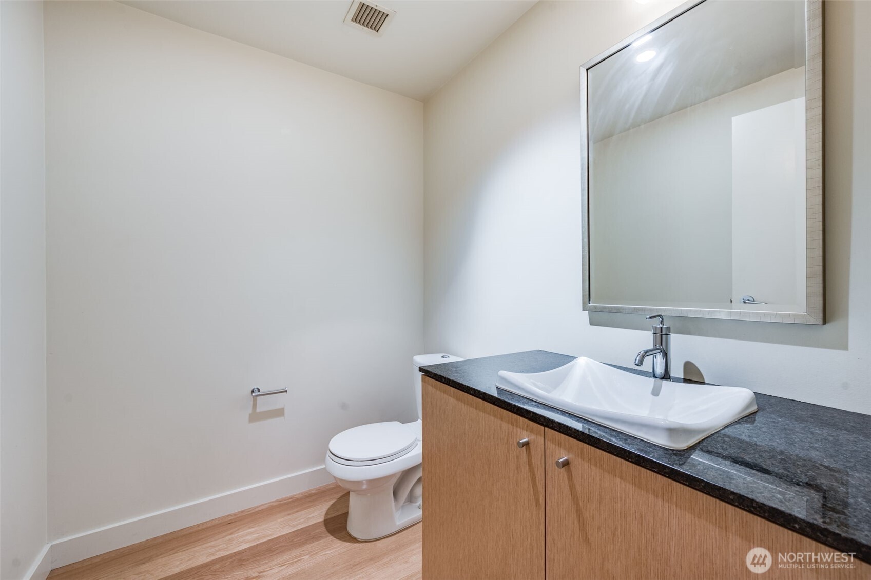 909 5th Avenue Seattle WA 98164