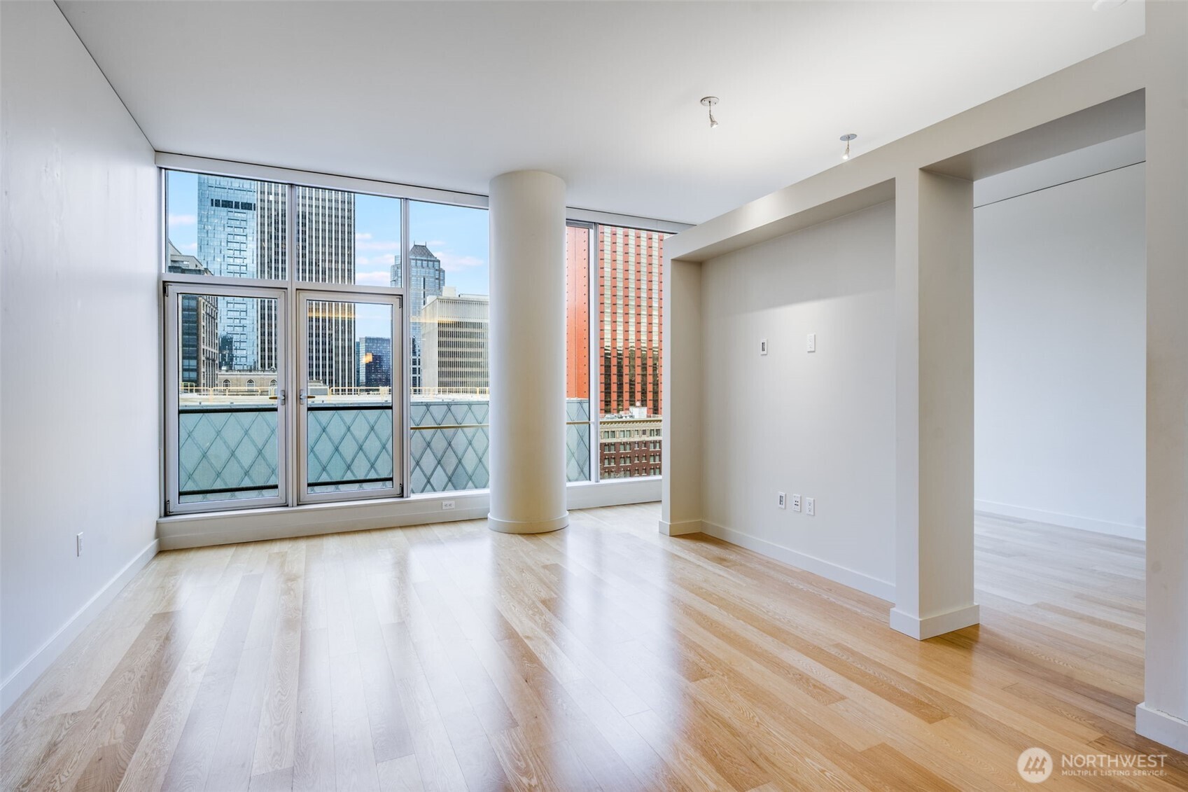 909 5th Avenue Seattle WA 98164
