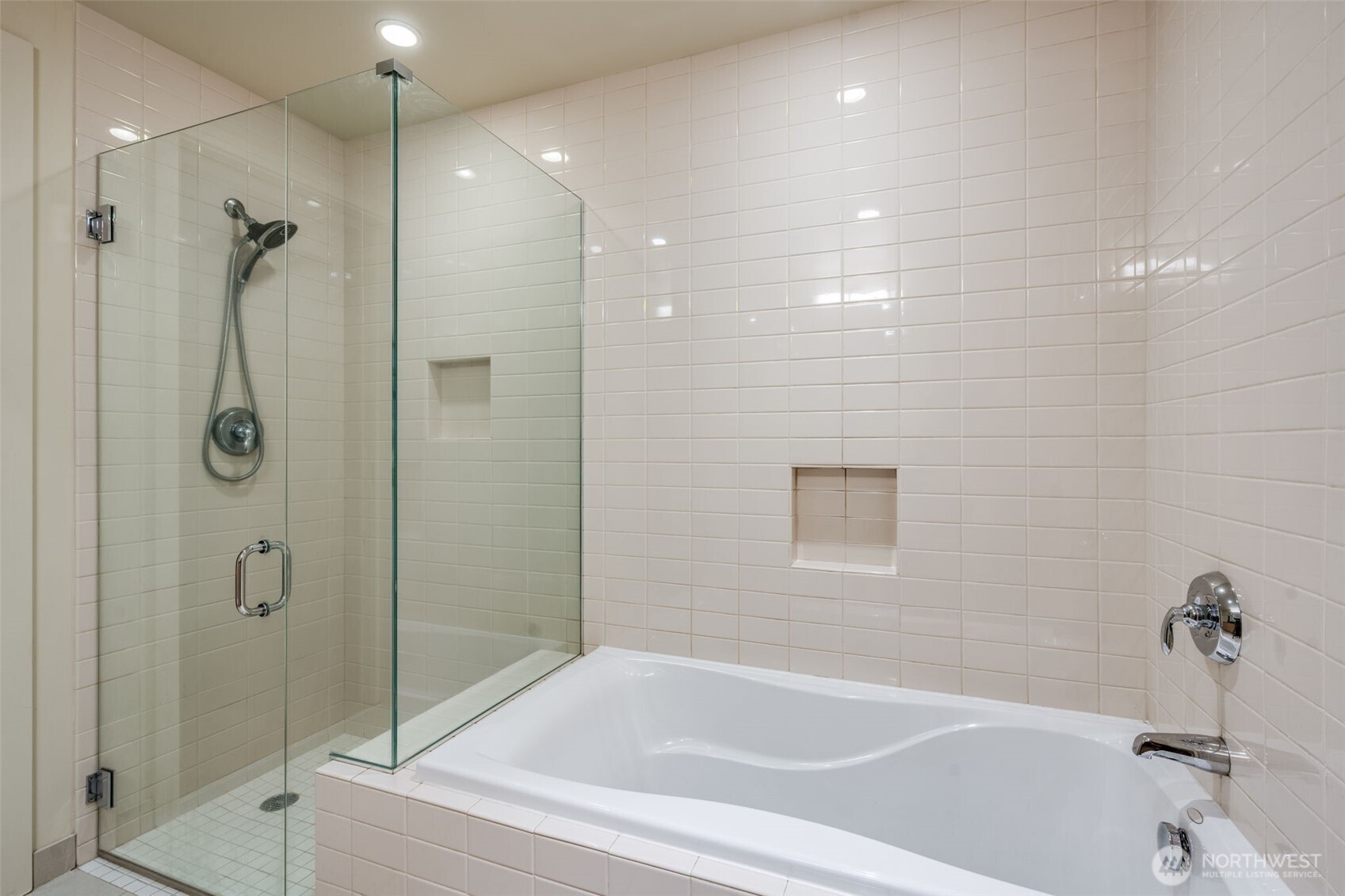 909 5th Avenue Seattle WA 98164