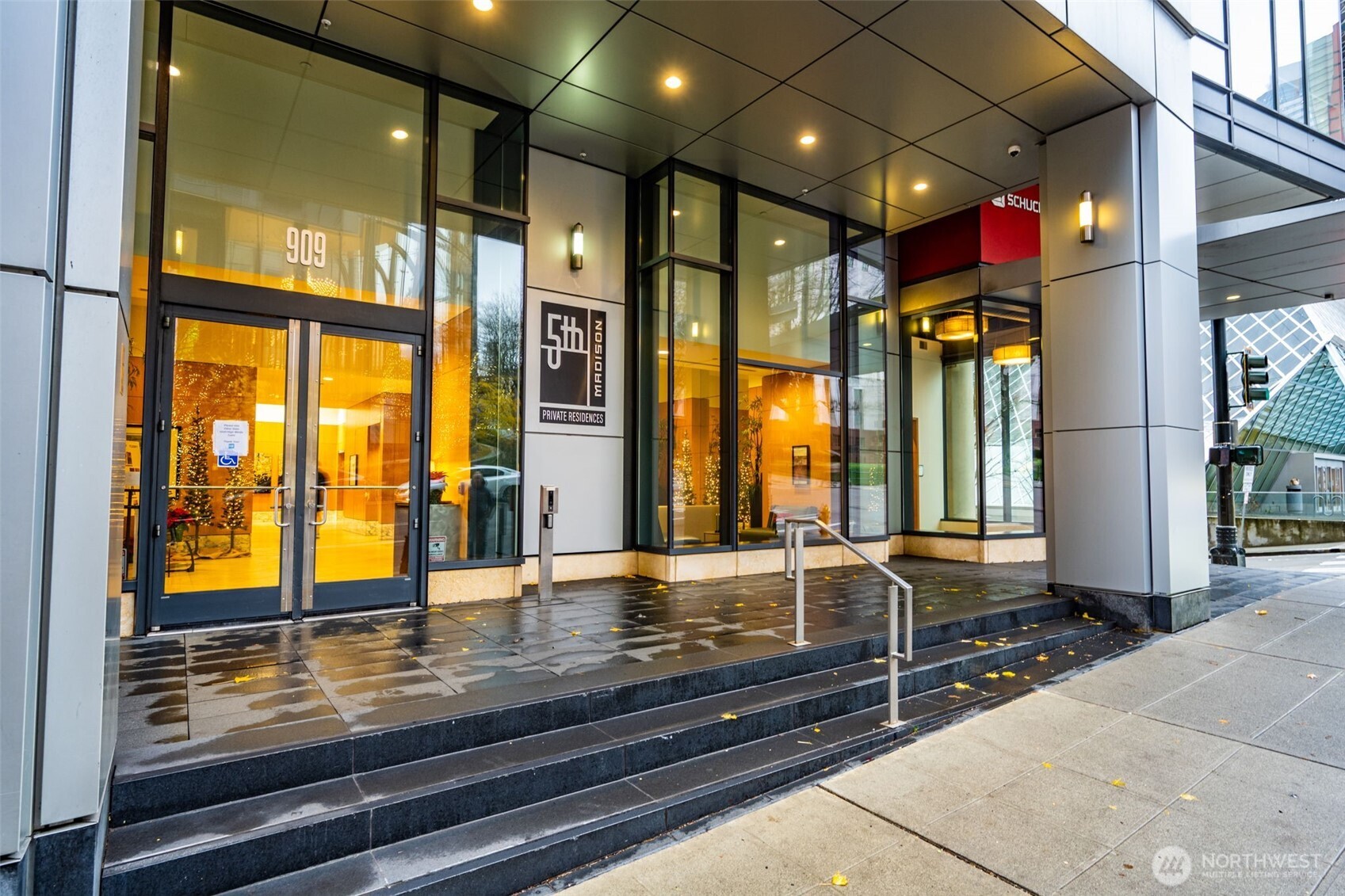 909 5th Avenue Seattle WA 98164