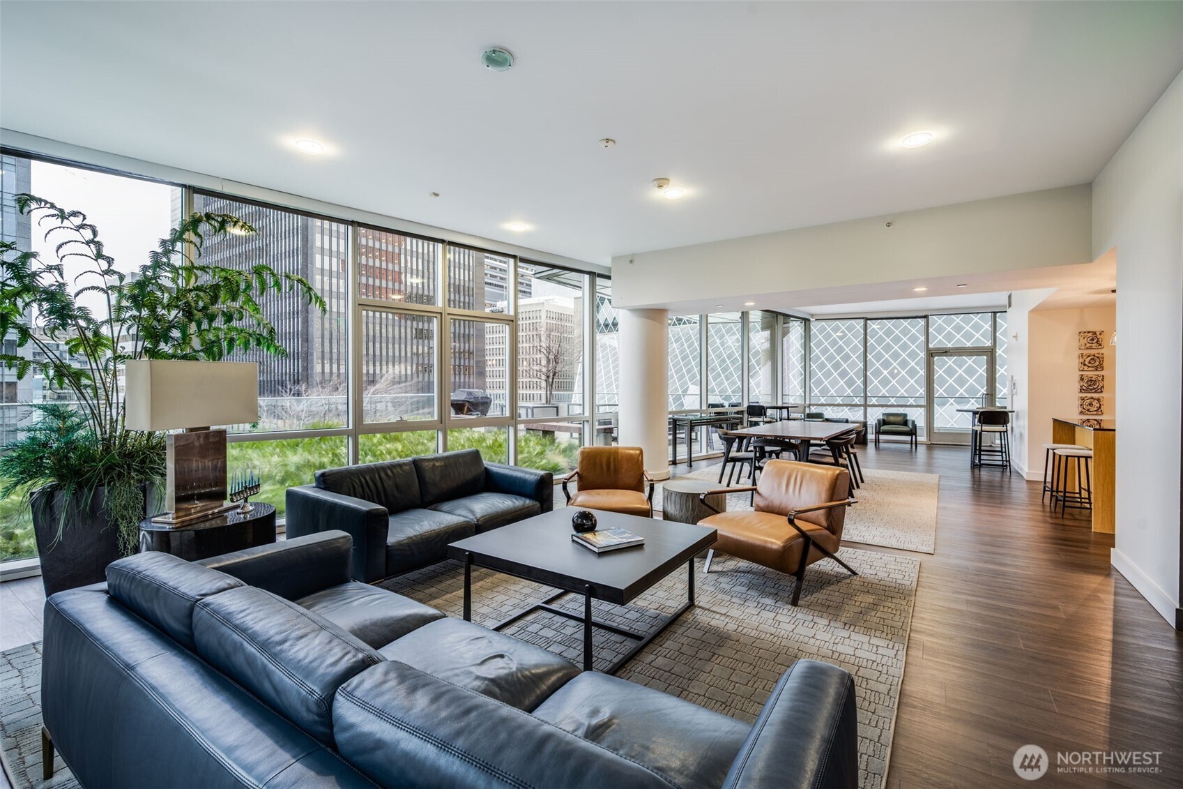909 5th Avenue Seattle WA 98164