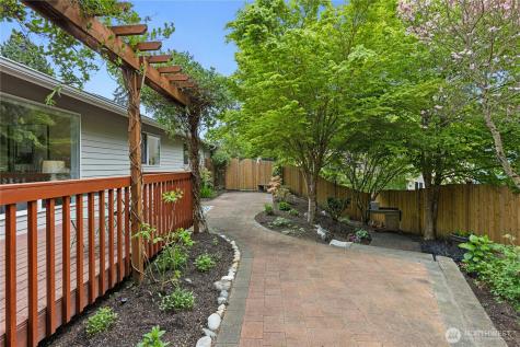 19424 2nd Drive SE Bothell WA 98012