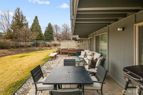 1535 Castlerock Avenue Wenatchee WA 98801