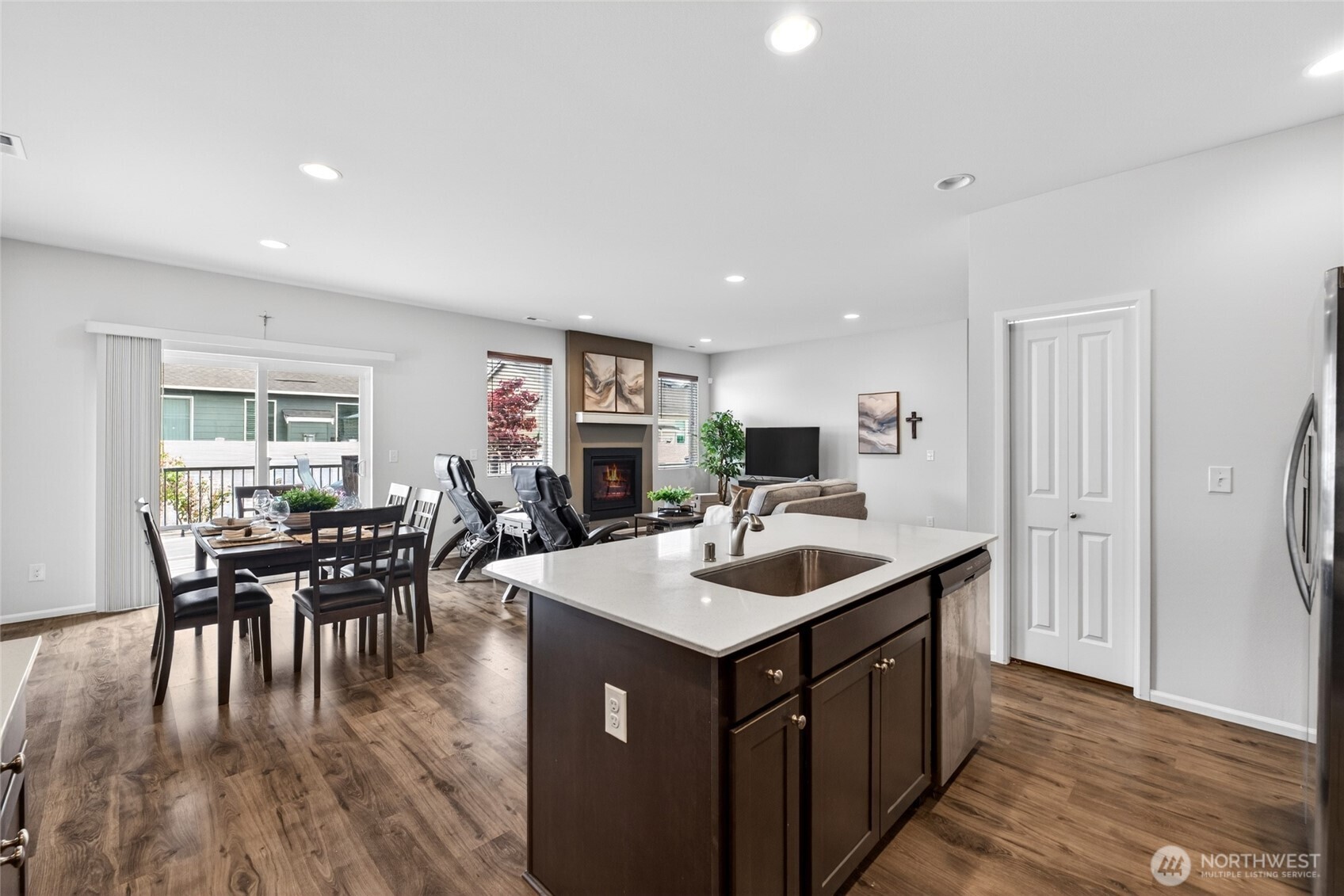 104 Walnut Ave SW Orting WA 98360