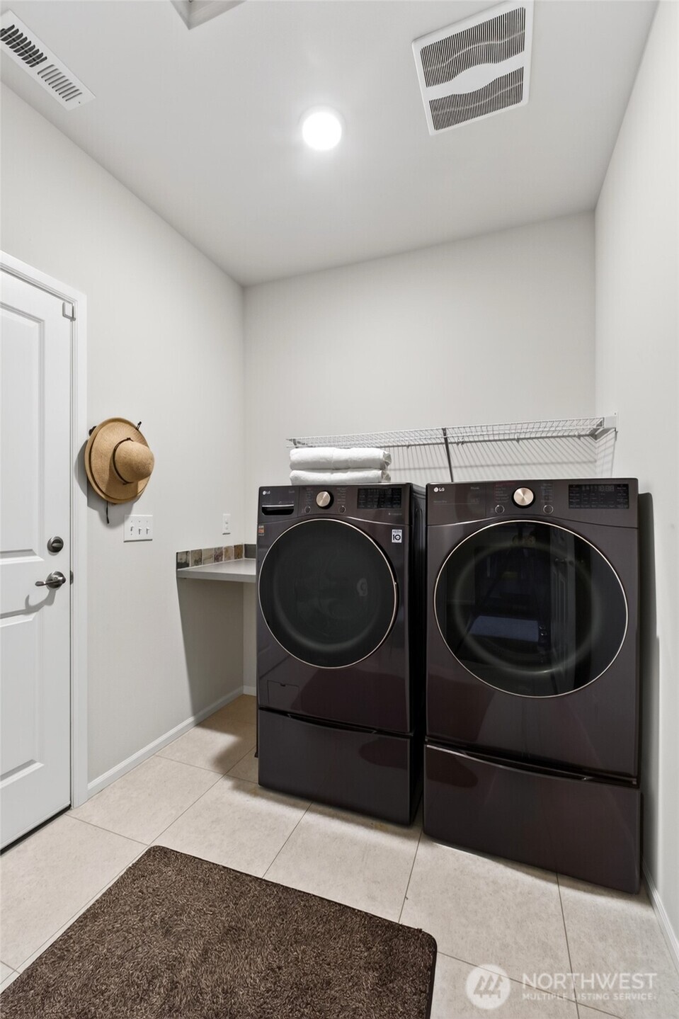 104 Walnut Ave SW Orting WA 98360