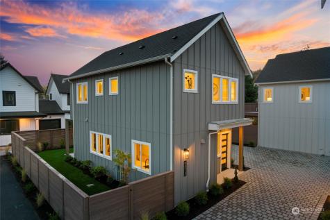 9513 NE 128th Street Kirkland WA 98034