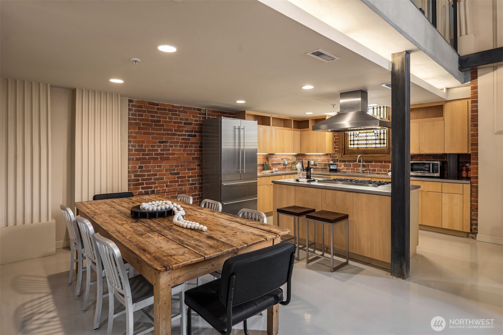 1845 16th Avenue Seattle WA 98122