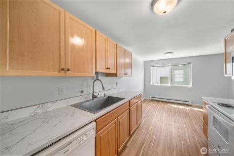 11556 Greenwood Avenue N Seattle WA 98133