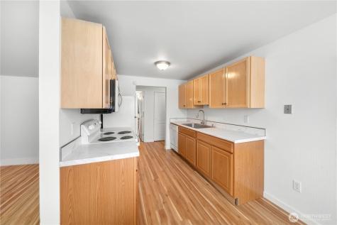 11556 Greenwood Avenue N Seattle WA 98133