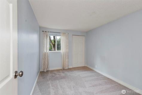 20026 Viking Crest Loop NE Poulsbo WA 98370