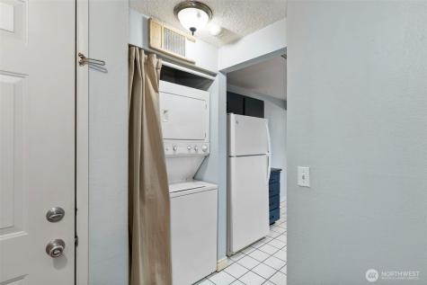 20026 Viking Crest Loop NE Poulsbo WA 98370