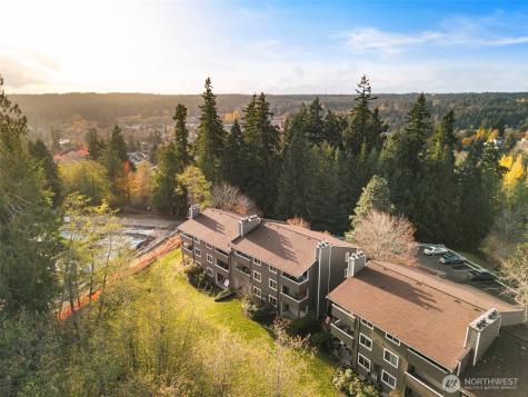 20026 Viking Crest Loop NE Poulsbo WA 98370